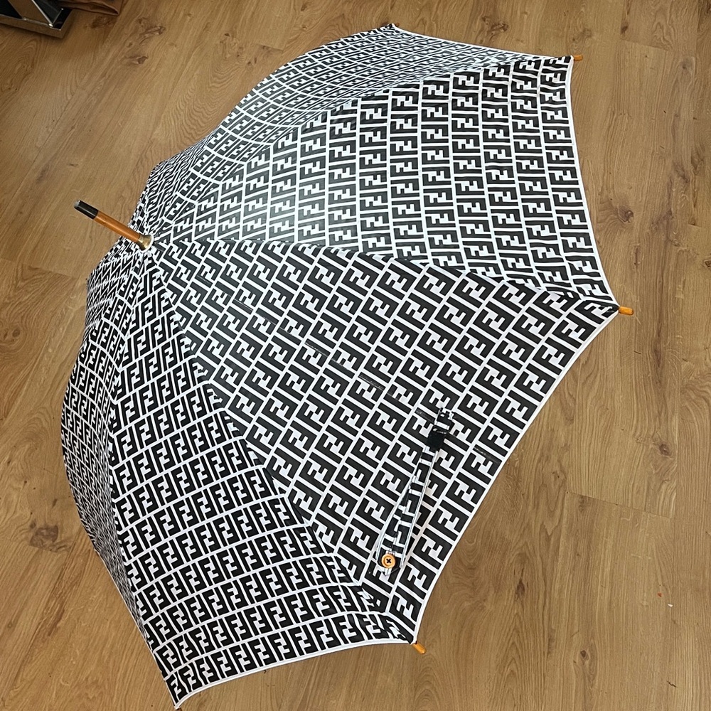 Fendi Zucca Vintage White and Black Nylon and Wood Copper Hardware Umbrella - Picture 3 of 10